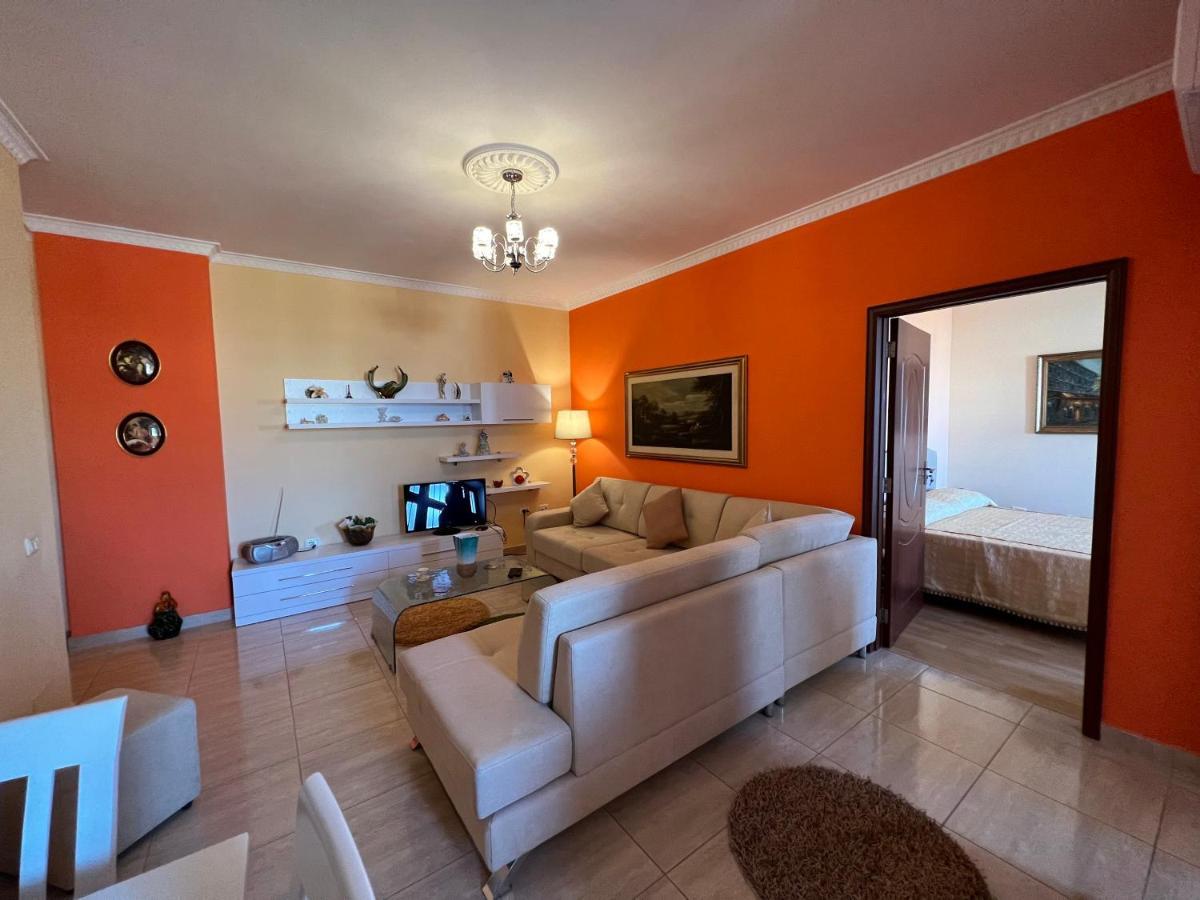 City Center Apartment In Shkodër Extérieur photo