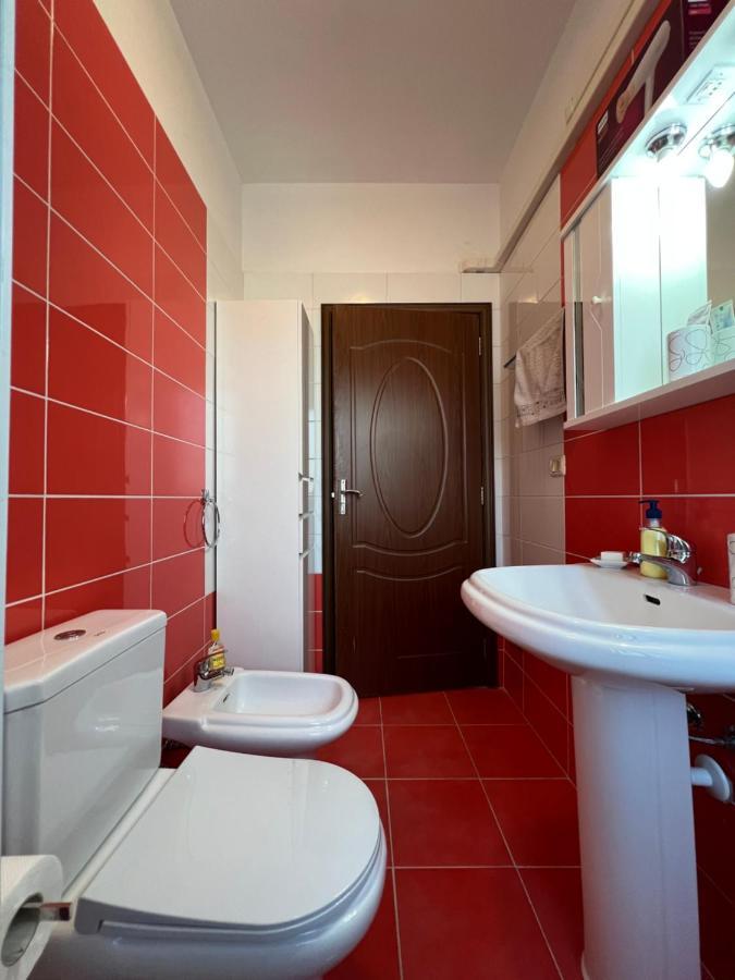 City Center Apartment In Shkodër Extérieur photo