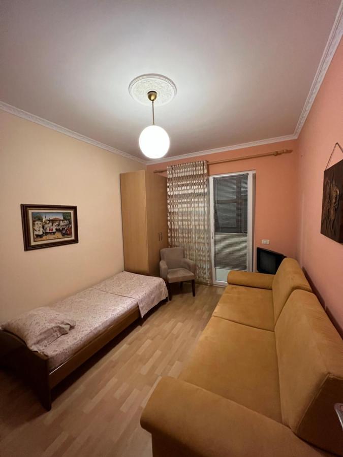 City Center Apartment In Shkodër Extérieur photo